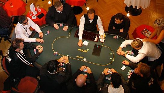 Покер против казино онлайн казино сайт заблокирован